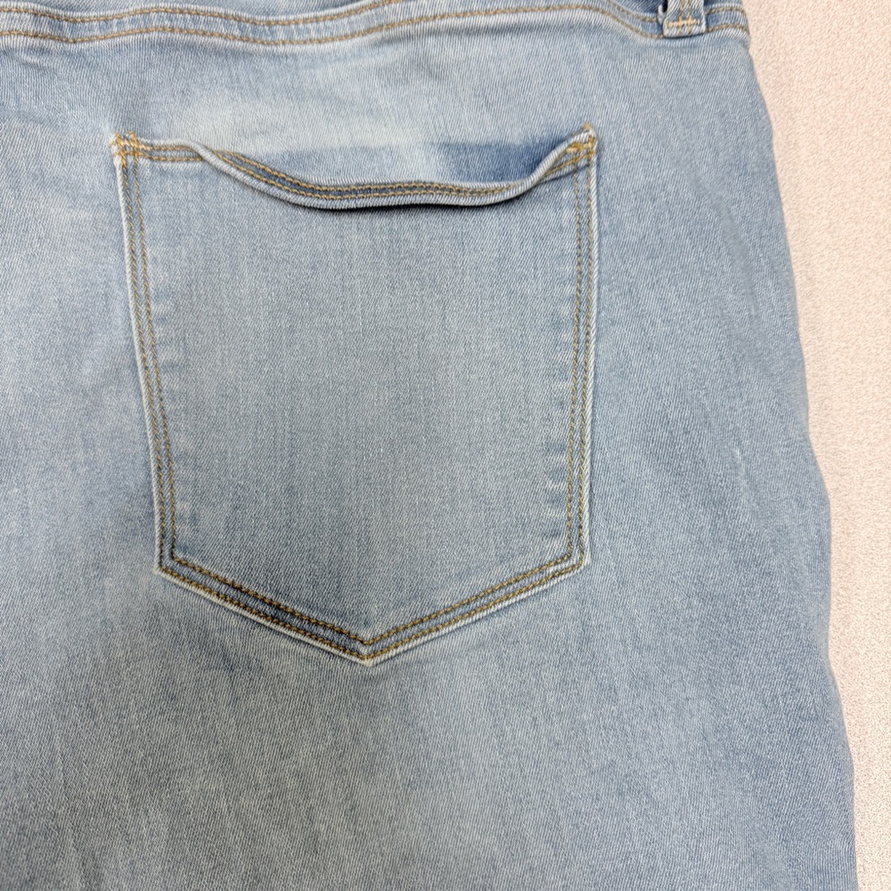 Plus -Universal Thread Distressed Light Blue Deni… - image 6